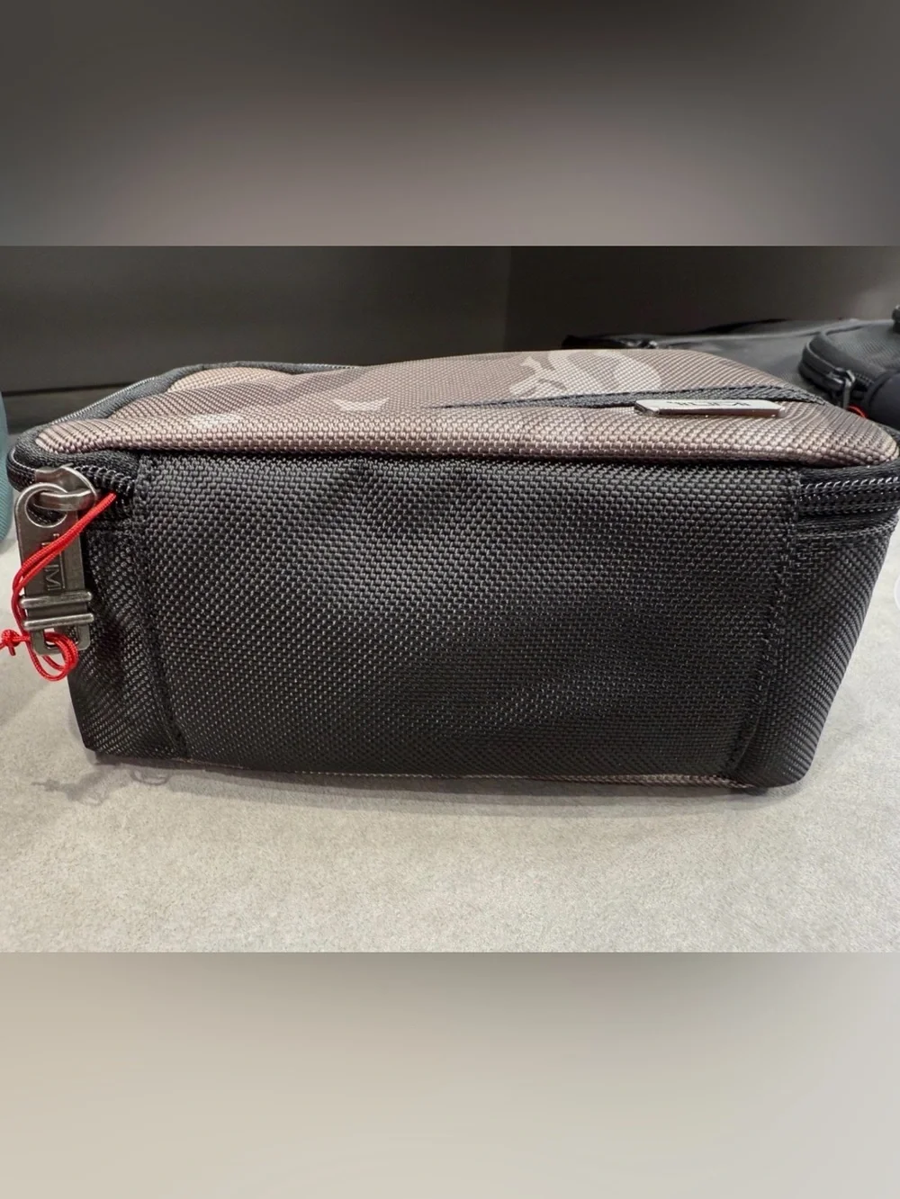NEW TUMI Zippered CUBE TRAVEL POUCH - Cosmetic Bag - CITY CAMO w/ BLACK